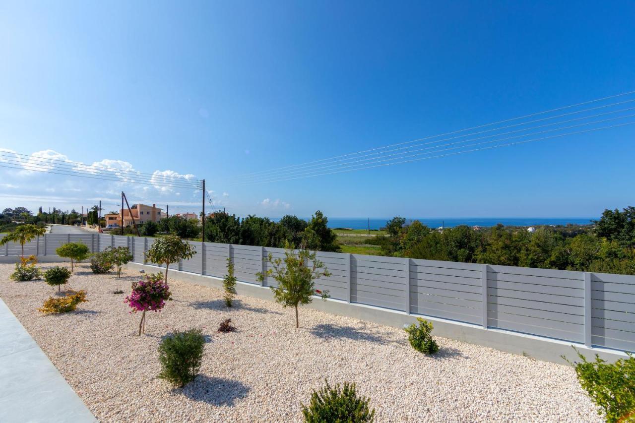 Villa Pleiades Paphos Exteriör bild